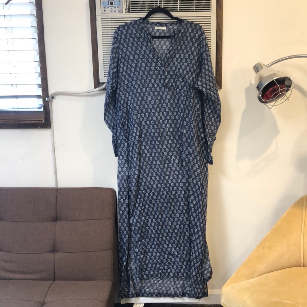 Doen slit button pocket caftan dress